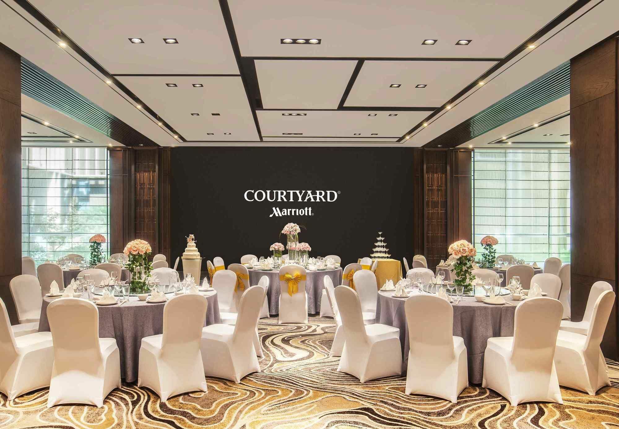 Courtyard By Marriott Shanghai International Tourism And Resorts Zone Extérieur photo